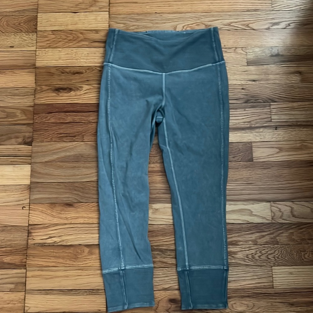 NWOT LULULEMON LEGGINGS 💙